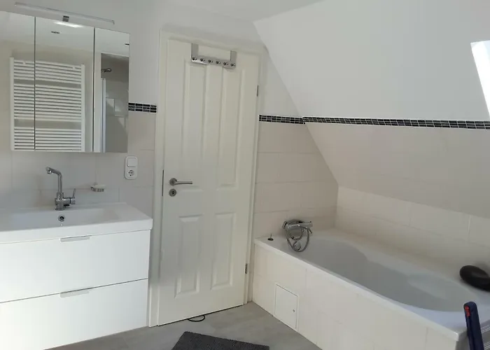 Gaestehaus 公寓 平讷贝格